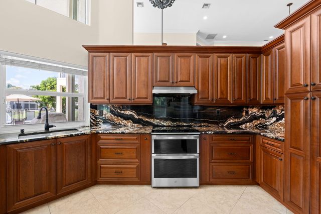 9924 NW 49TH Place, Coral Springs, FL 33076