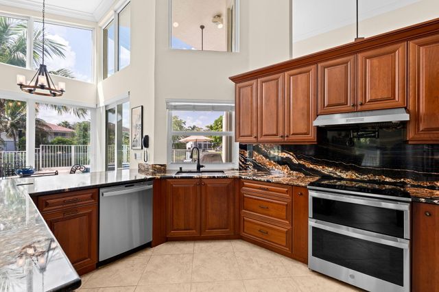 9924 NW 49TH Place, Coral Springs, FL 33076