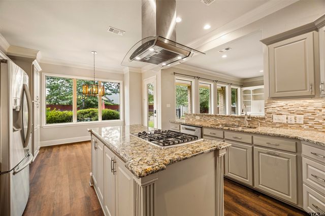 2317 Firestone Circle, Tyler, TX 75703