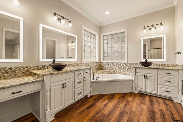 2317 Firestone Circle, Tyler, TX 75703