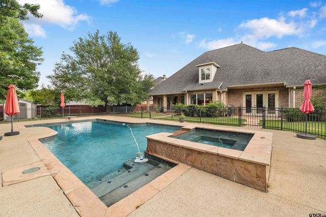 2317 Firestone Circle, Tyler, TX 75703