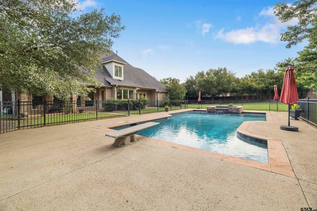 2317 Firestone Circle, Tyler, TX 75703