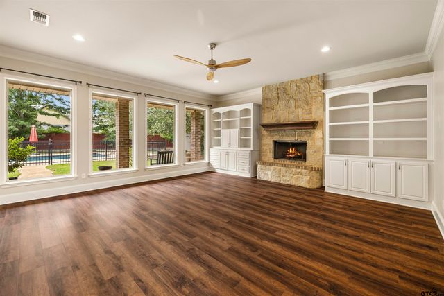 2317 Firestone Circle, Tyler, TX 75703