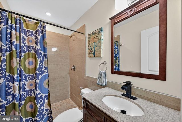 522 21ST ST NE, Washington, DC 20002