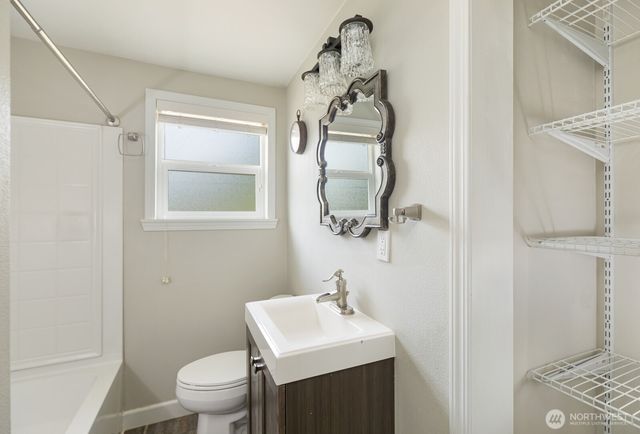 8440 54th Avenue S, Seattle, WA 98118