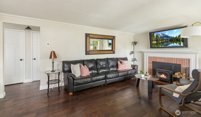 8440 54th Avenue S, Seattle, WA 98118