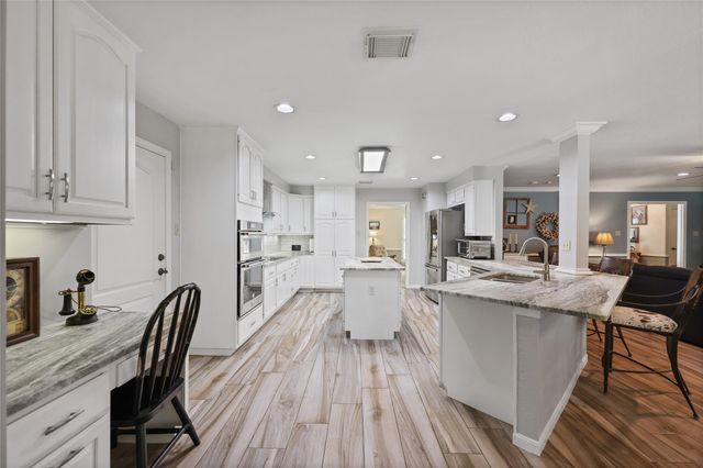 22811 Trailwood Lane, Tomball, TX 77375