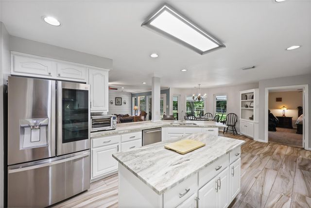 22811 Trailwood Lane, Tomball, TX 77375