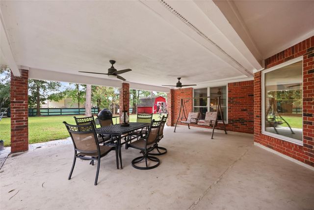 22811 Trailwood Lane, Tomball, TX 77375