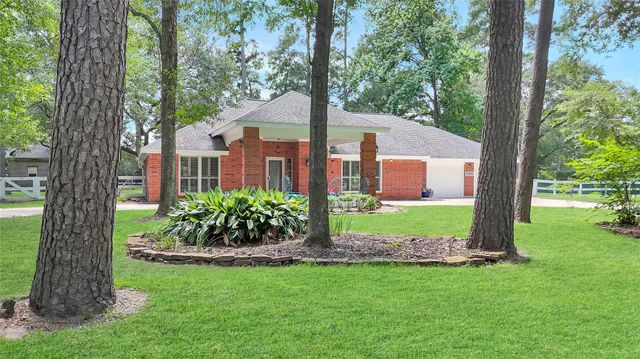 22811 Trailwood Lane, Tomball, TX 77375