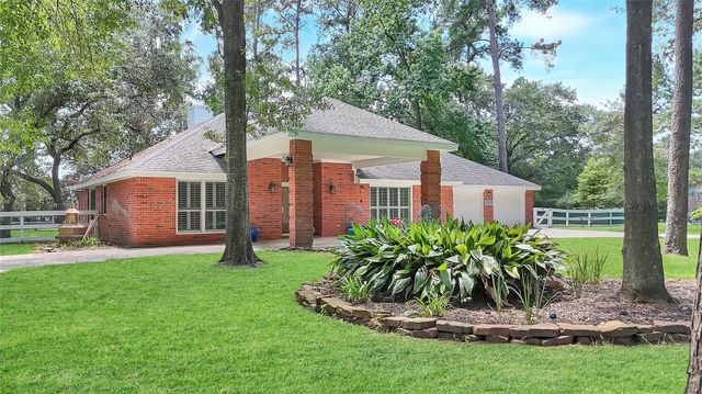 22811 Trailwood Lane, Tomball, TX 77375