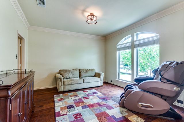 6707 Canyon Crest Drive, Fort Worth, TX 76132