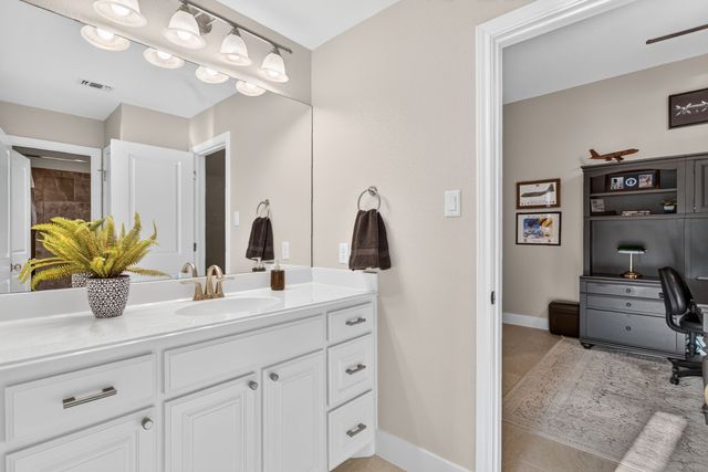 7208 Tour Trail, Benbrook, TX 76126