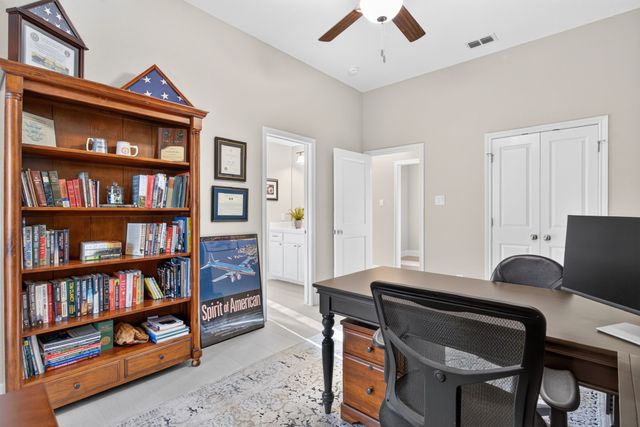 7208 Tour Trail, Benbrook, TX 76126