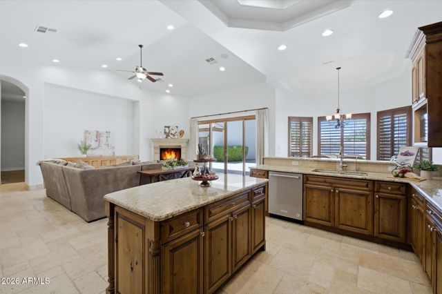 745 E JOHN HENRY Lane, Gilbert, AZ 85296