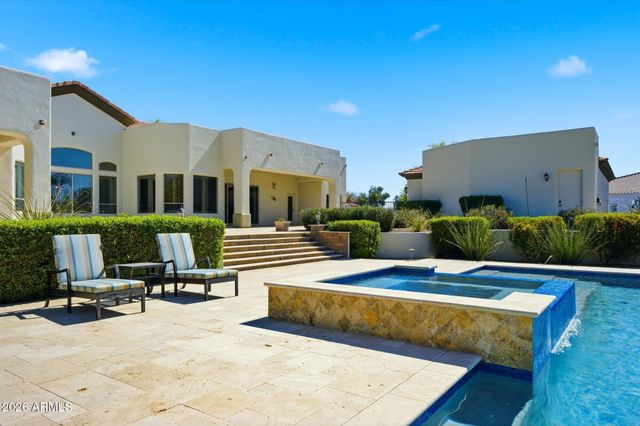 745 E JOHN HENRY Lane, Gilbert, AZ 85296