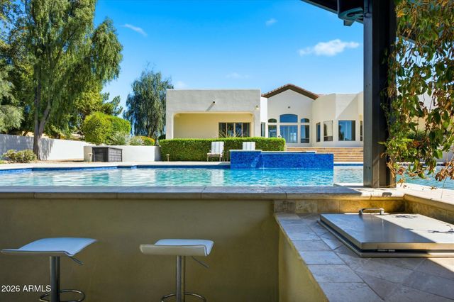 745 E JOHN HENRY Lane, Gilbert, AZ 85296