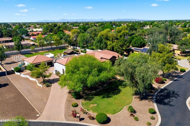 745 E JOHN HENRY Lane, Gilbert, AZ 85296