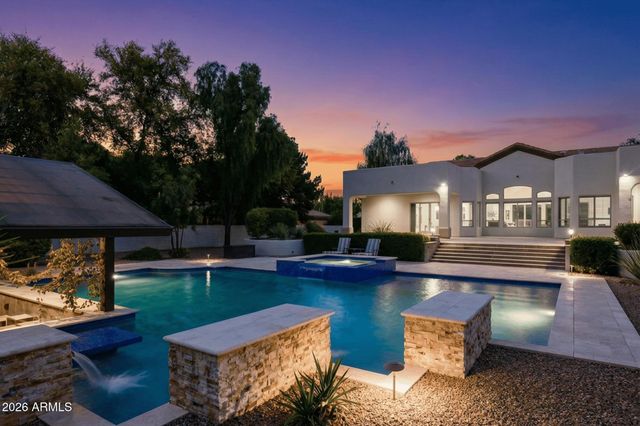 745 E JOHN HENRY Lane, Gilbert, AZ 85296