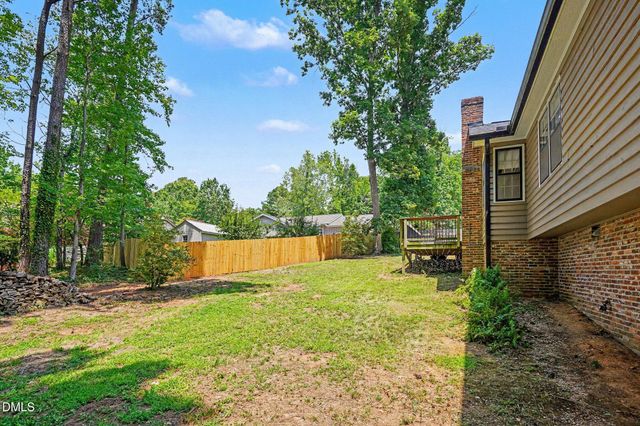 405 Lynchester Court, Raleigh, NC 27615