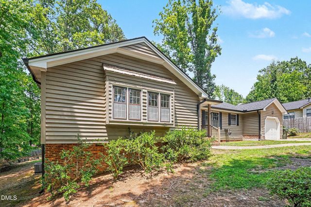 405 Lynchester Court, Raleigh, NC 27615