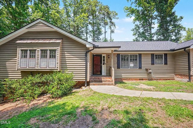405 Lynchester Court, Raleigh, NC 27615