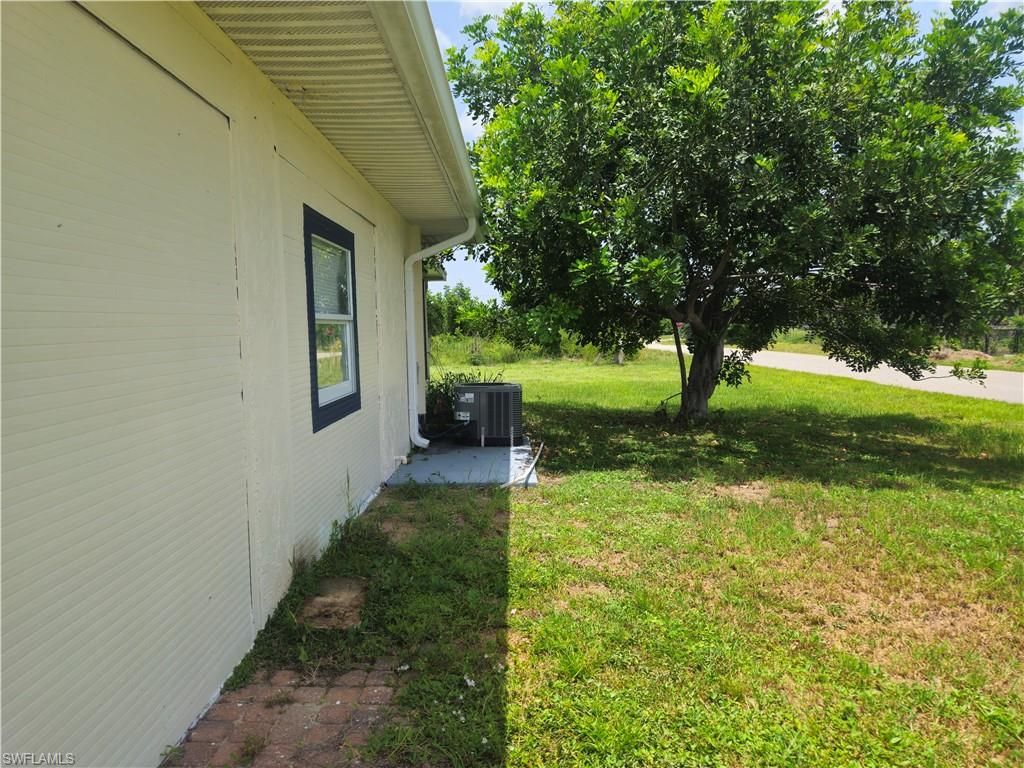 4020 26th ST SW, LEHIGH ACRES, FL 33976 — photo 4
