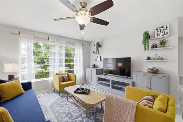 583 NW 12th Terrace, Boca Raton, FL 33486