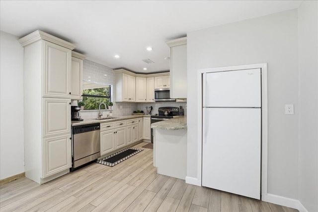 583 NW 12th Terrace, Boca Raton, FL 33486