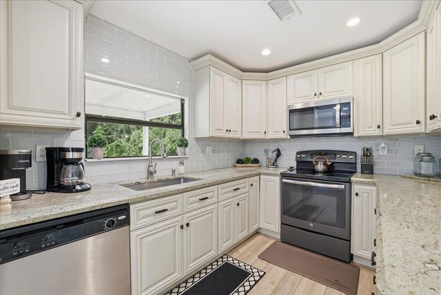 583 NW 12th Terrace, Boca Raton, FL 33486