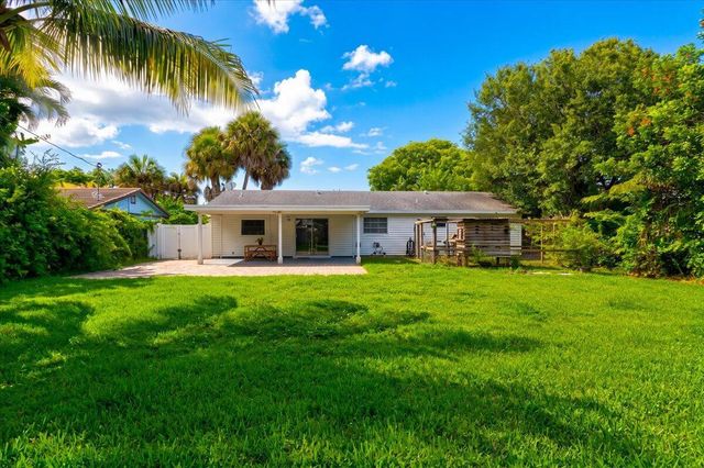 583 NW 12th Terrace, Boca Raton, FL 33486