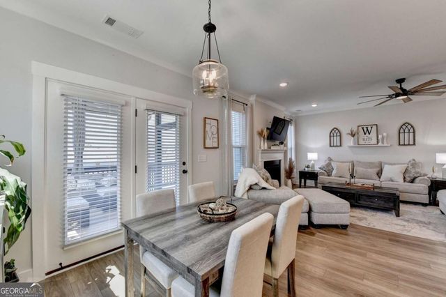 572 Redfish Way, Hoschton, GA 30548
