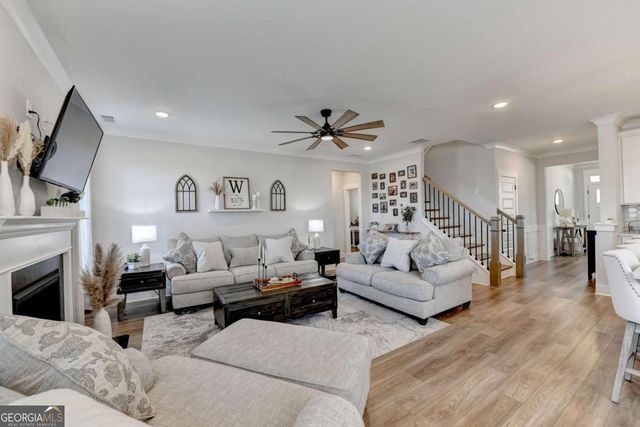 572 Redfish Way, Hoschton, GA 30548