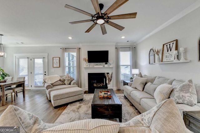 572 Redfish Way, Hoschton, GA 30548