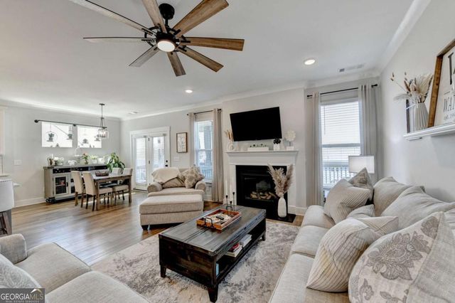572 Redfish Way, Hoschton, GA 30548
