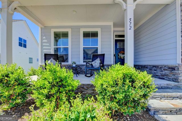 572 Redfish Way, Hoschton, GA 30548