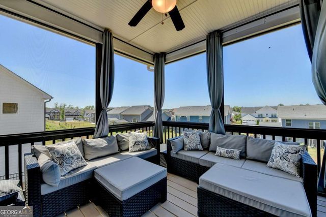 572 Redfish Way, Hoschton, GA 30548