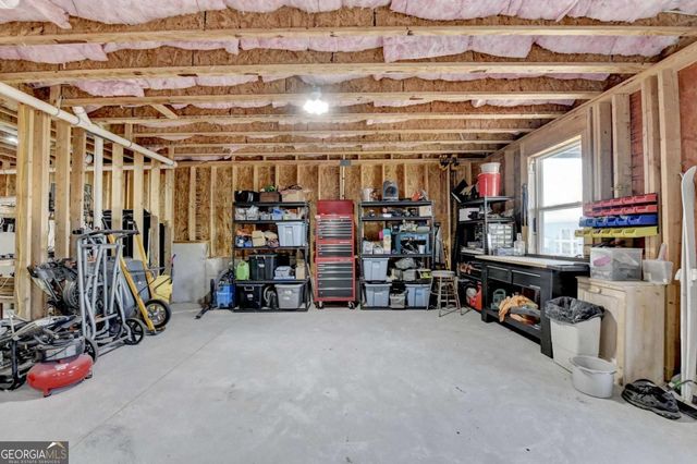 572 Redfish Way, Hoschton, GA 30548