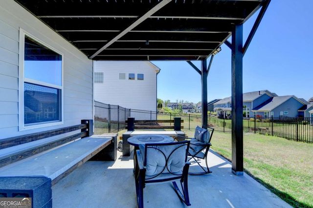 572 Redfish Way, Hoschton, GA 30548