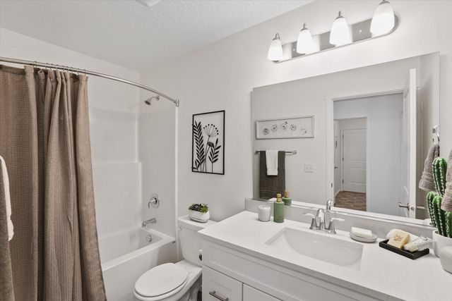621 S Manifold Ln, Spokane Valley, WA 99016