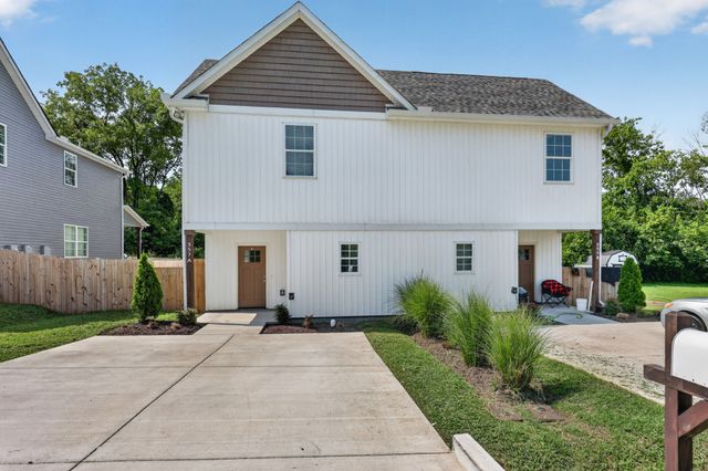 557A Pemberton St, Gallatin, TN 37066