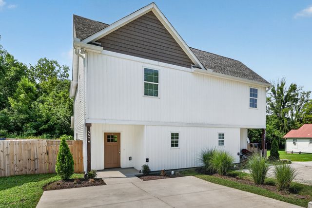 557A Pemberton St, Gallatin, TN 37066