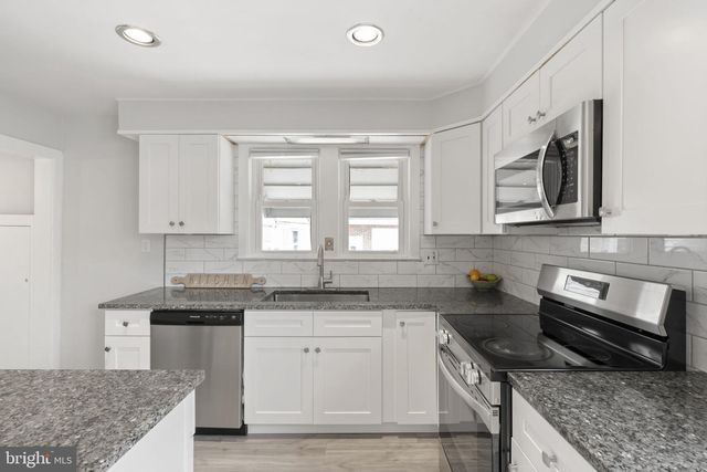 565 GREENWICH AVE, Paulsboro, NJ 08066