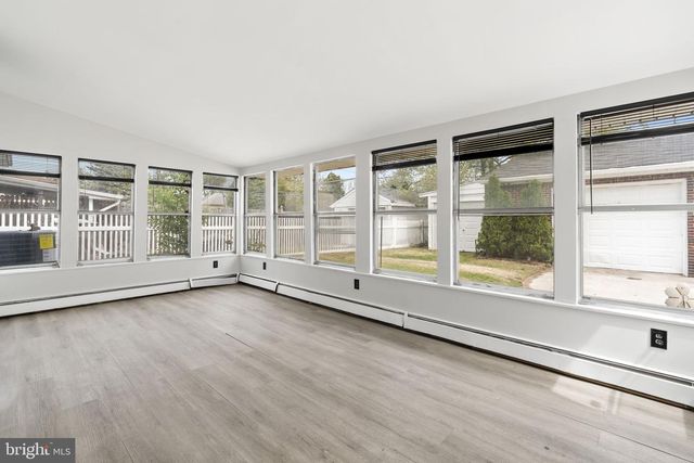 565 GREENWICH AVE, Paulsboro, NJ 08066