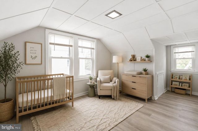 565 GREENWICH AVE, Paulsboro, NJ 08066