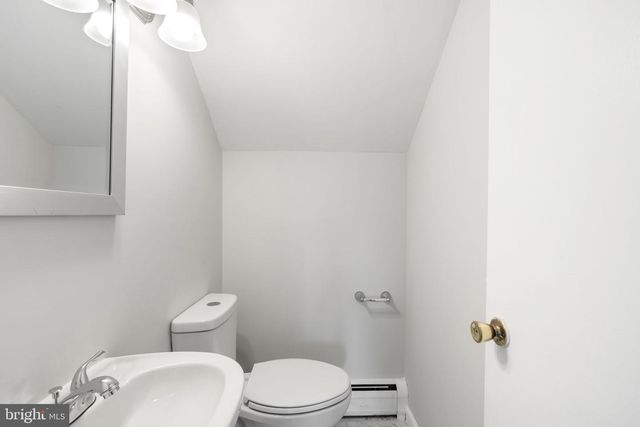 565 GREENWICH AVE, Paulsboro, NJ 08066