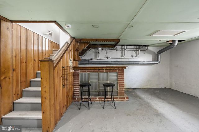 565 GREENWICH AVE, Paulsboro, NJ 08066