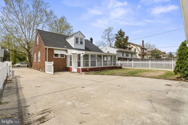 565 GREENWICH AVE, Paulsboro, NJ 08066