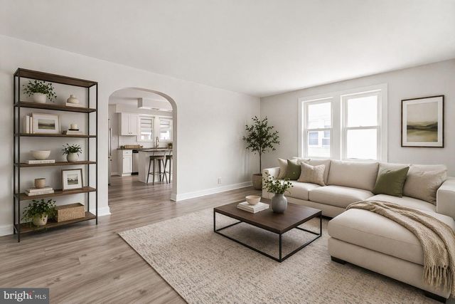 565 GREENWICH AVE, Paulsboro, NJ 08066