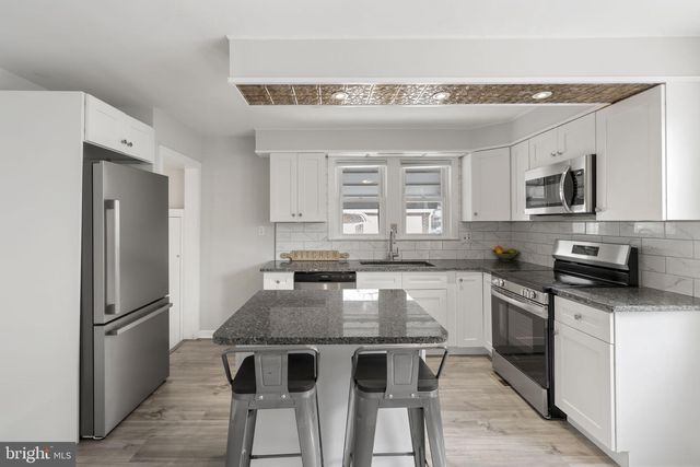 565 GREENWICH AVE, Paulsboro, NJ 08066